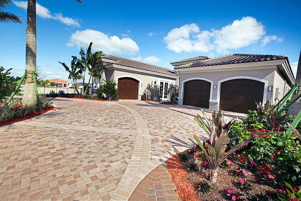 Best Commercial Driveway Pavers  in Terre Du Lac, MO